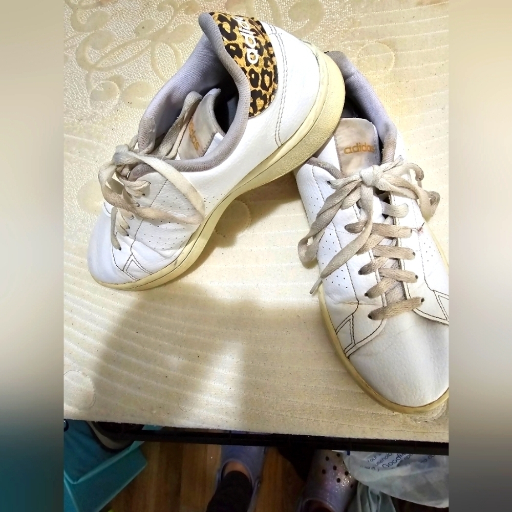 Adidas shoes white with cheetah print shoes